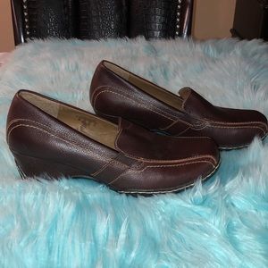 I love Comfort Women’s heels Loafers size: 9M
